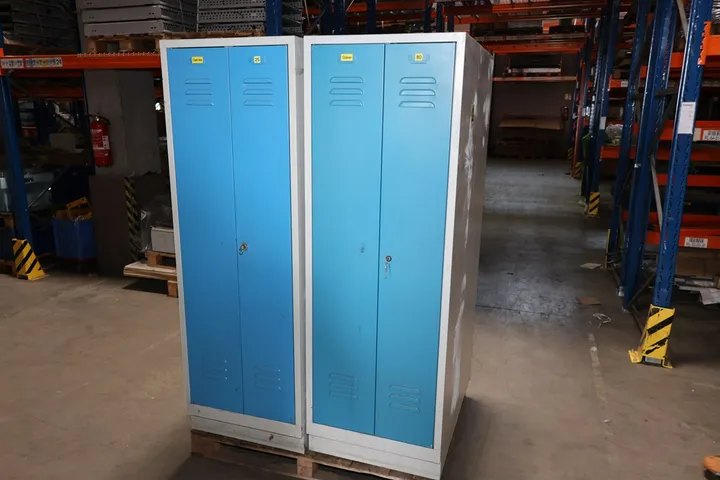 4 x Umkleidespind Maße: 60 x 50 x 180 cm